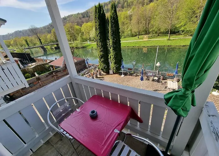 Lejlighed Cafe Altmuehl, Gaestehaus Krimhilde Direkt Am Wasser Essing